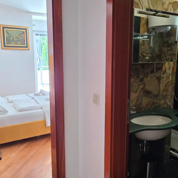 Bad, Villa Perla Baska, Villa Perla Baska mit Pool in der N&auml;he des Meeres, Ba&scaron;ka, Insel Krk, Kroatien Ba&scaron;ka