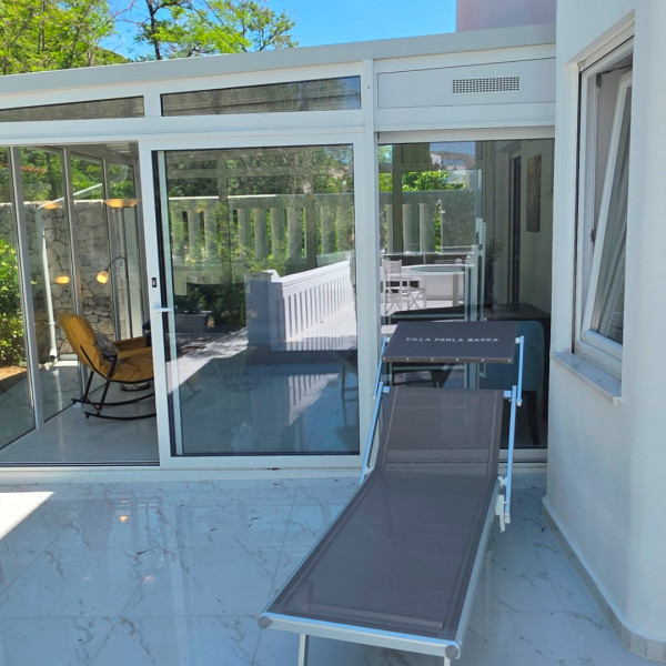 Das Wohnzimmer, Villa Perla Baska, Villa Perla Baska mit Pool in der N&auml;he des Meeres, Ba&scaron;ka, Insel Krk, Kroatien Ba&scaron;ka