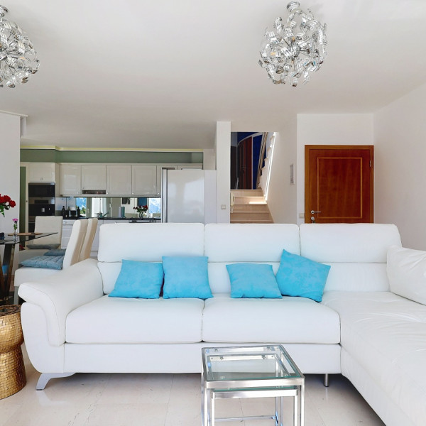 Das Wohnzimmer, Villa Perla Baska, Villa Perla Baska mit Pool in der N&auml;he des Meeres, Ba&scaron;ka, Insel Krk, Kroatien Ba&scaron;ka
