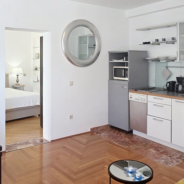 K&uuml;che, Villa Perla Baska, Villa Perla Baska mit Pool in der N&auml;he des Meeres, Ba&scaron;ka, Insel Krk, Kroatien Ba&scaron;ka