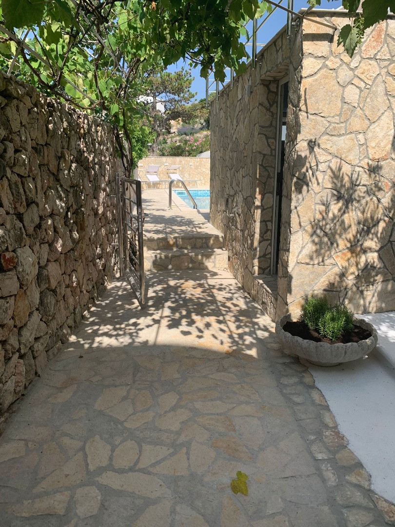 Villa Perla - Apartments equipped for a carefree vacation on the island of Krk, Villa Perla Baska with pool near the sea, Ba&scaron;ka, Krk Island, Croatia Ba&scaron;ka